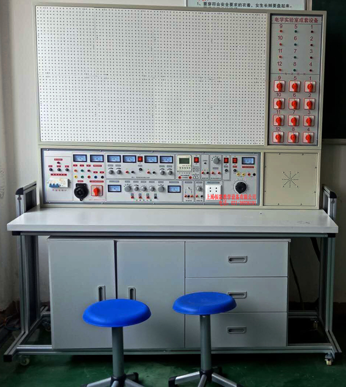 这一款是上海振霖教学设备公司生产的ZLCB-803型电子实验室成套装置（教师桌）。